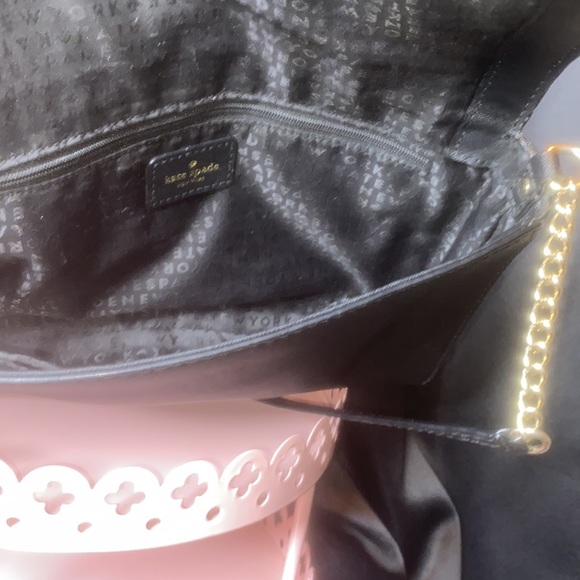 Kate Spade New York Clutch Crossbody! Measurements are in photos🥰 - Picture 7 of 12